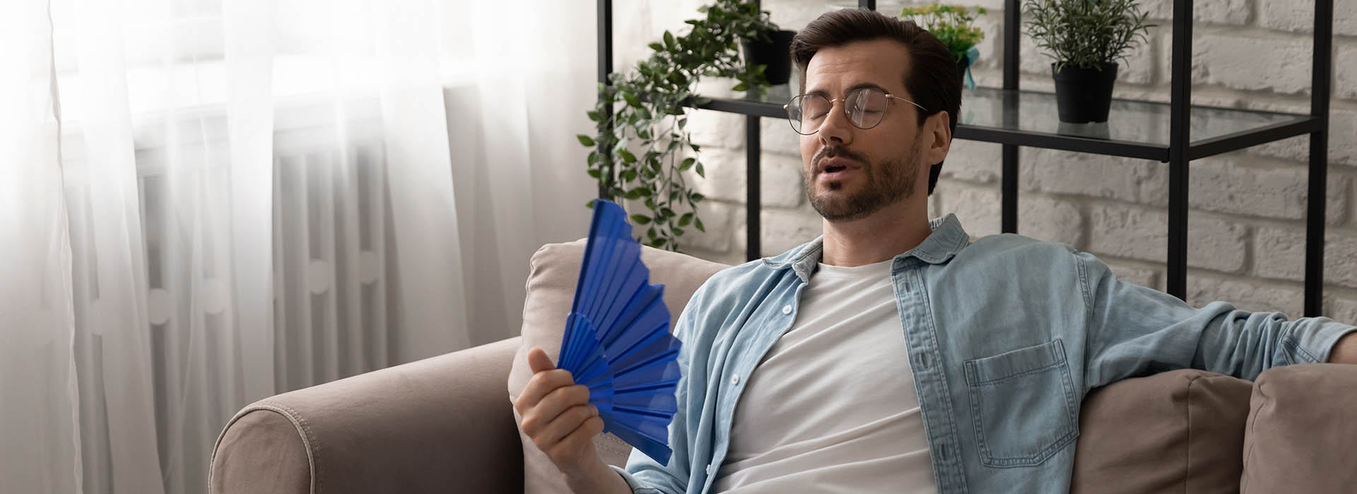 Jak ochłodzić mieszkanie w letnie upalne dni?