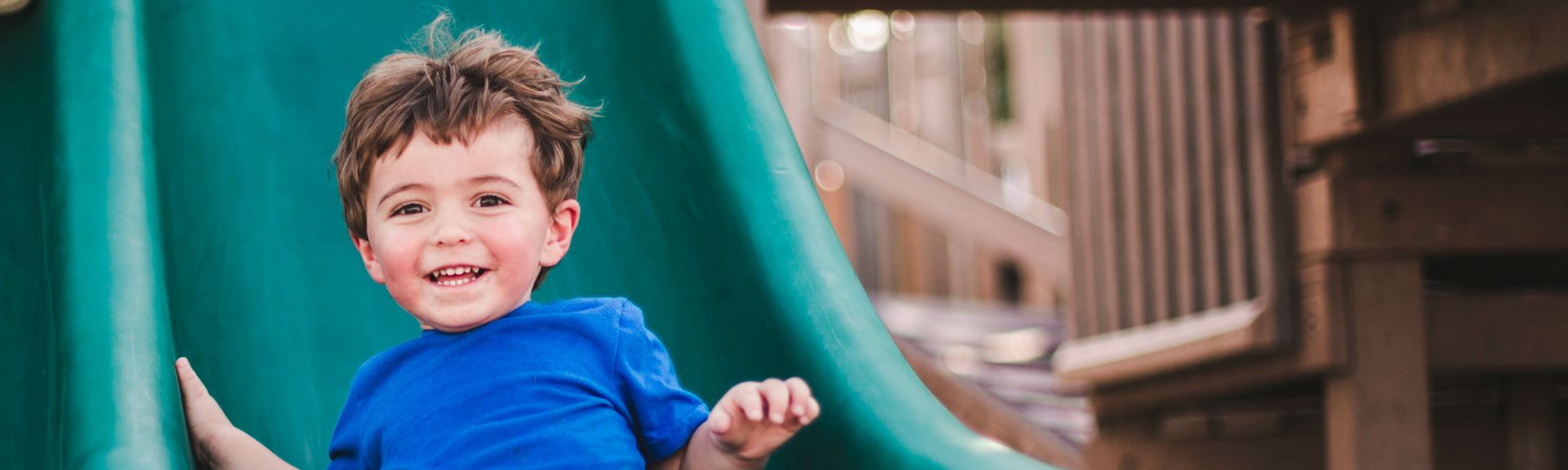 Lato w mieście. 5 pomysłów na zorganizowanie aktywnych wakacji dziecku