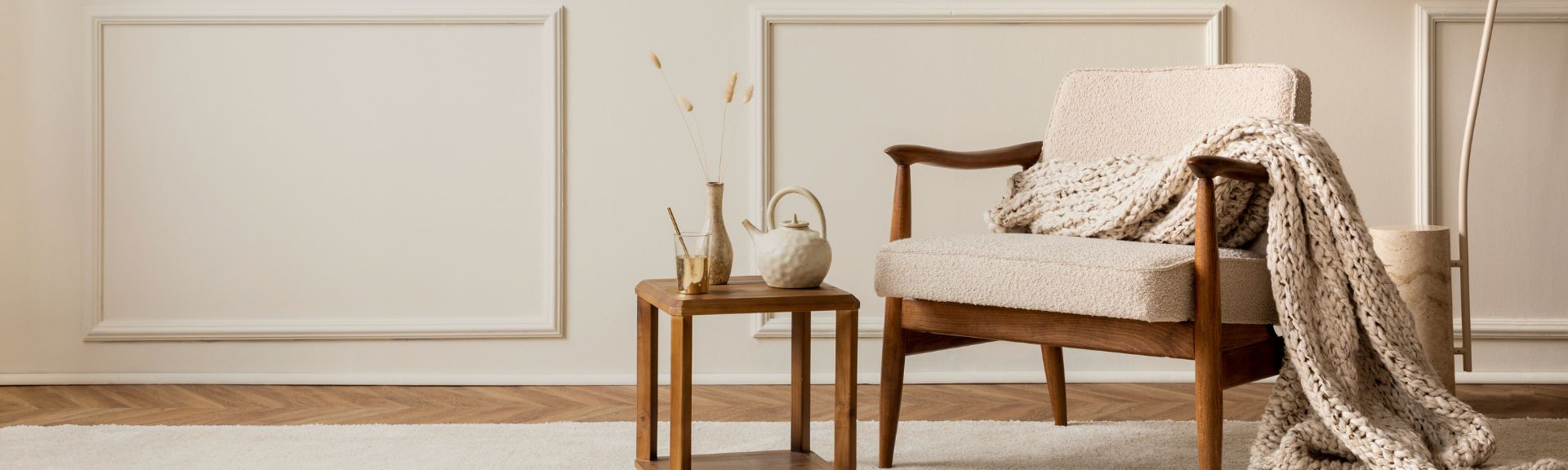 Lamele, sztukaterie, intarsje. Jak ozdobić nimi mieszkanie, aby wyglądało nowocześnie i z klasą?